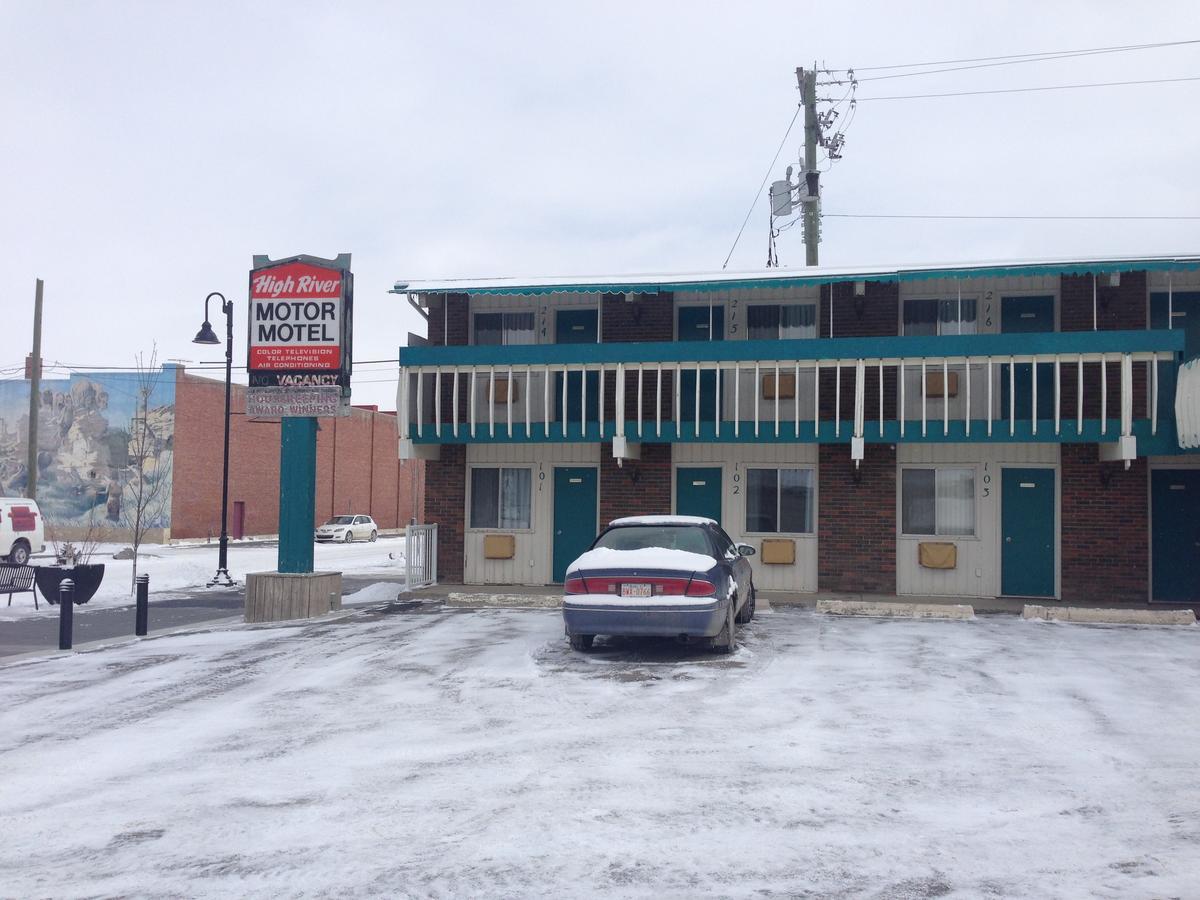 High River Motor Motel Exteriör bild